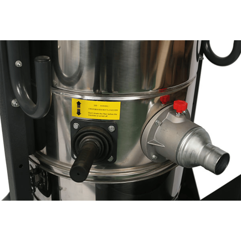 Dashclean A814 Three-Phase Industrial Vacuum Cleaner close up view air inlet