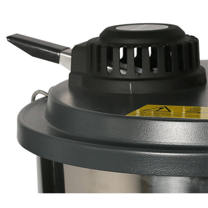 Dashclean A817 7.5kW 3-Phase Industrial Vacuum Cleaner close up view top 