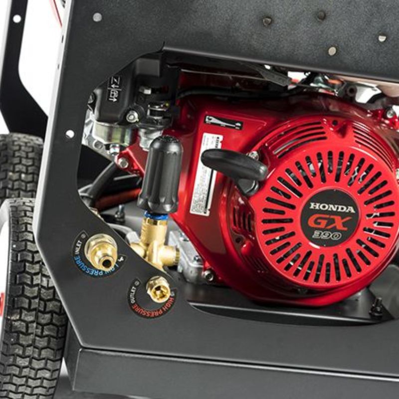 Jetwave Hornet G2 280-15 Pull Start Petrol Pressure Cleaner motor details inside the machine.