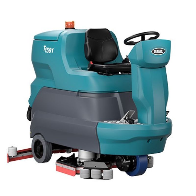 Tennant T1581 Ride on Floor Scrubber